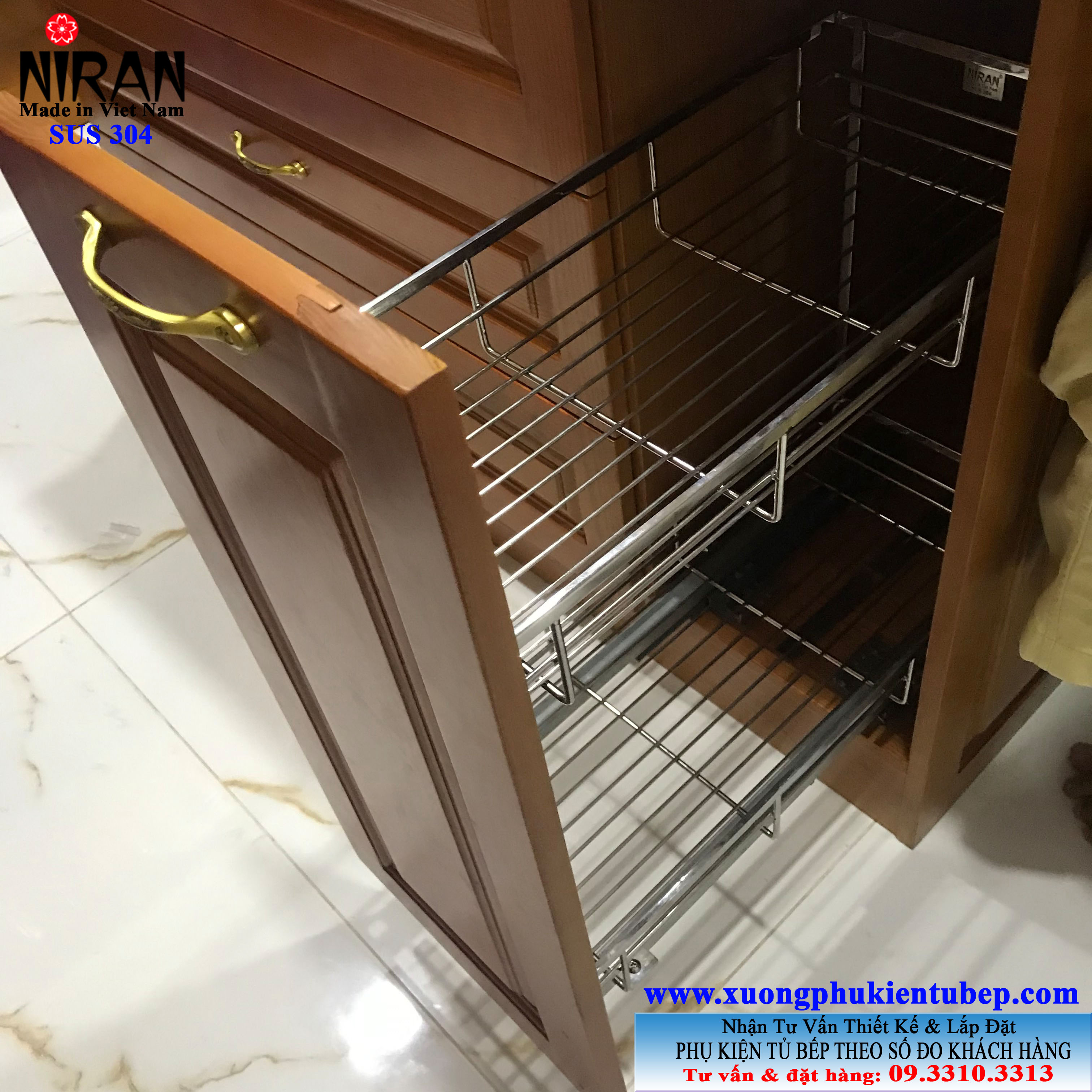 Kệ gia vị bắt mặt hộc inox 304 Niran NR0304 có ray giảm chấn
