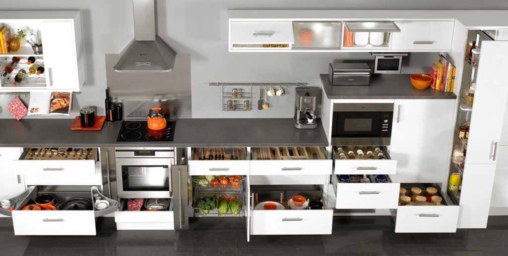 Mua phụ kiện tủ bếp ở đâu uy tín TPHCM