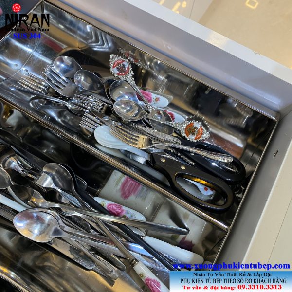 Khay chia ngăn kéo đựng muỗng nĩa