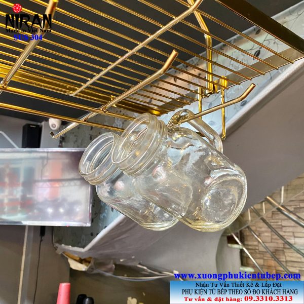 mẫu kệ treo ly inox đẹp